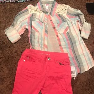 New! Girl's linen shirt and Pink Capri's! Size 8!